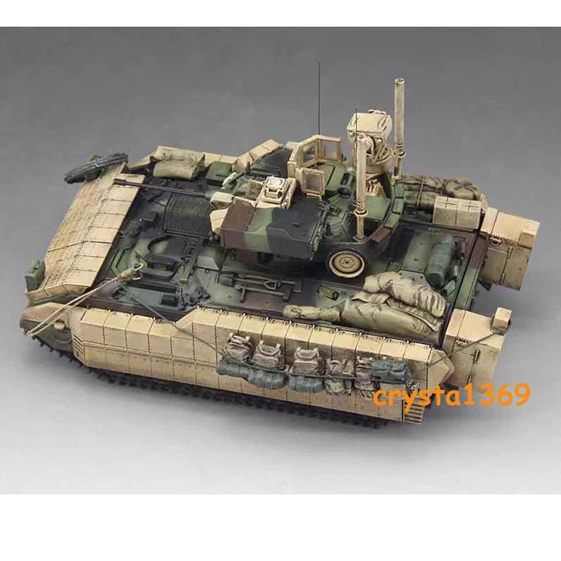 NEW 1/72 U.S. M2A3 Bradley BUSKIII Infantry Fighting Vehicle Plus Carrying Case - Image 3 of 4