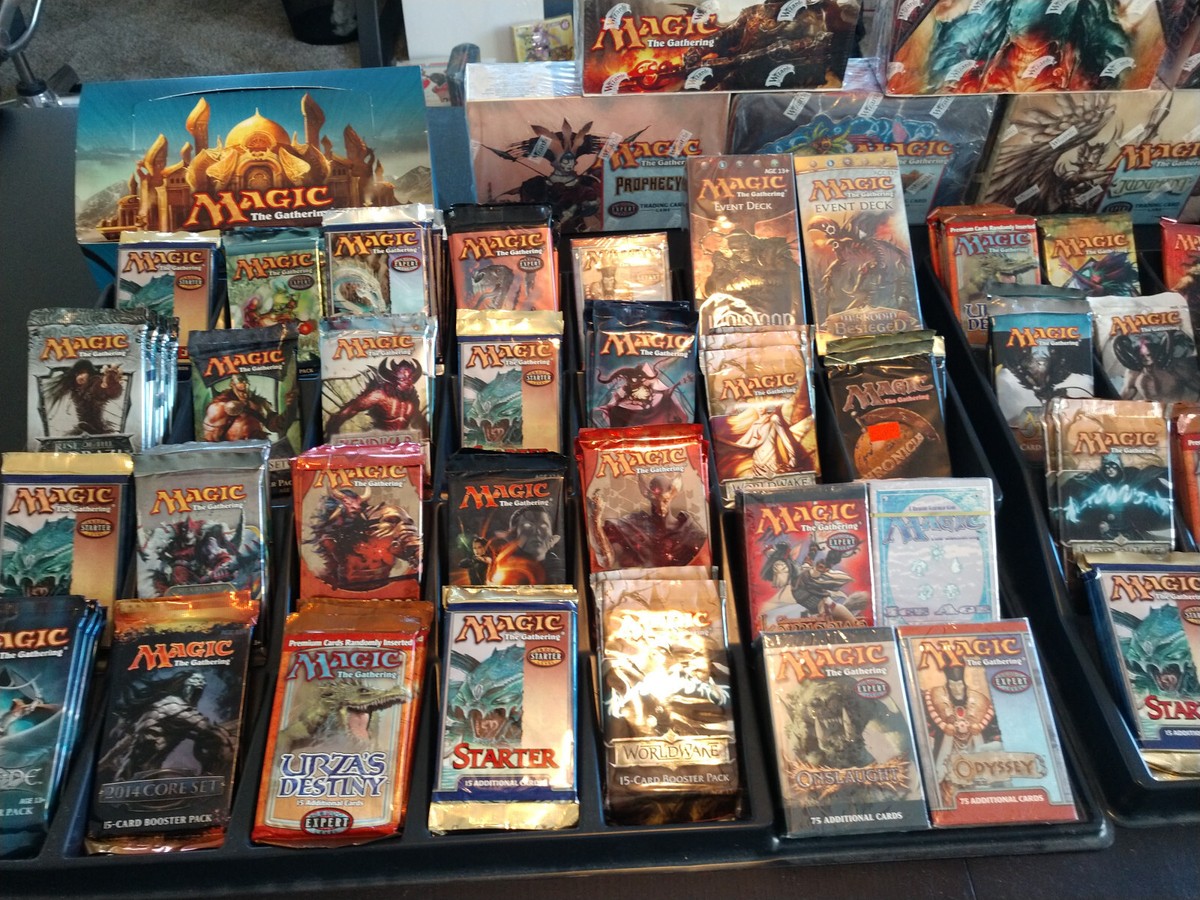 MTG - SEALED VINTAGE MAGIC BOOSTER PACKS & STARTERS - HUGE LOT