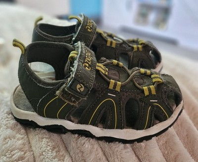 ZigZag Sandalen Gr. 28 mit Licht