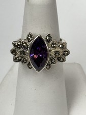 VINTAGE STERLING SILVER MARQUISE AMETHYST RING WITH MARCASITES SIZE 6.25