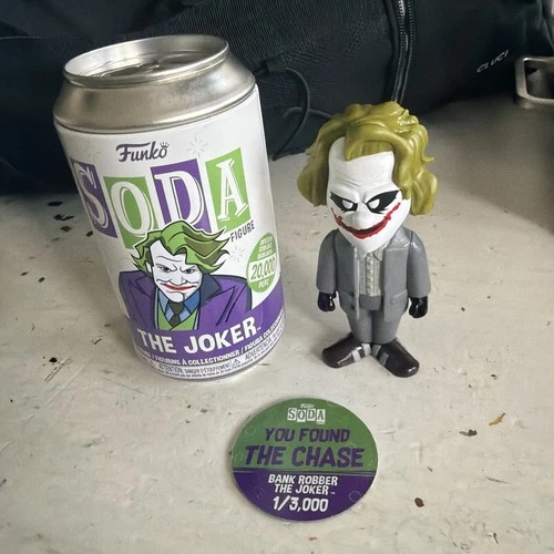 Funko Vinyl SODA: DC Comics - The Joker (Chase)