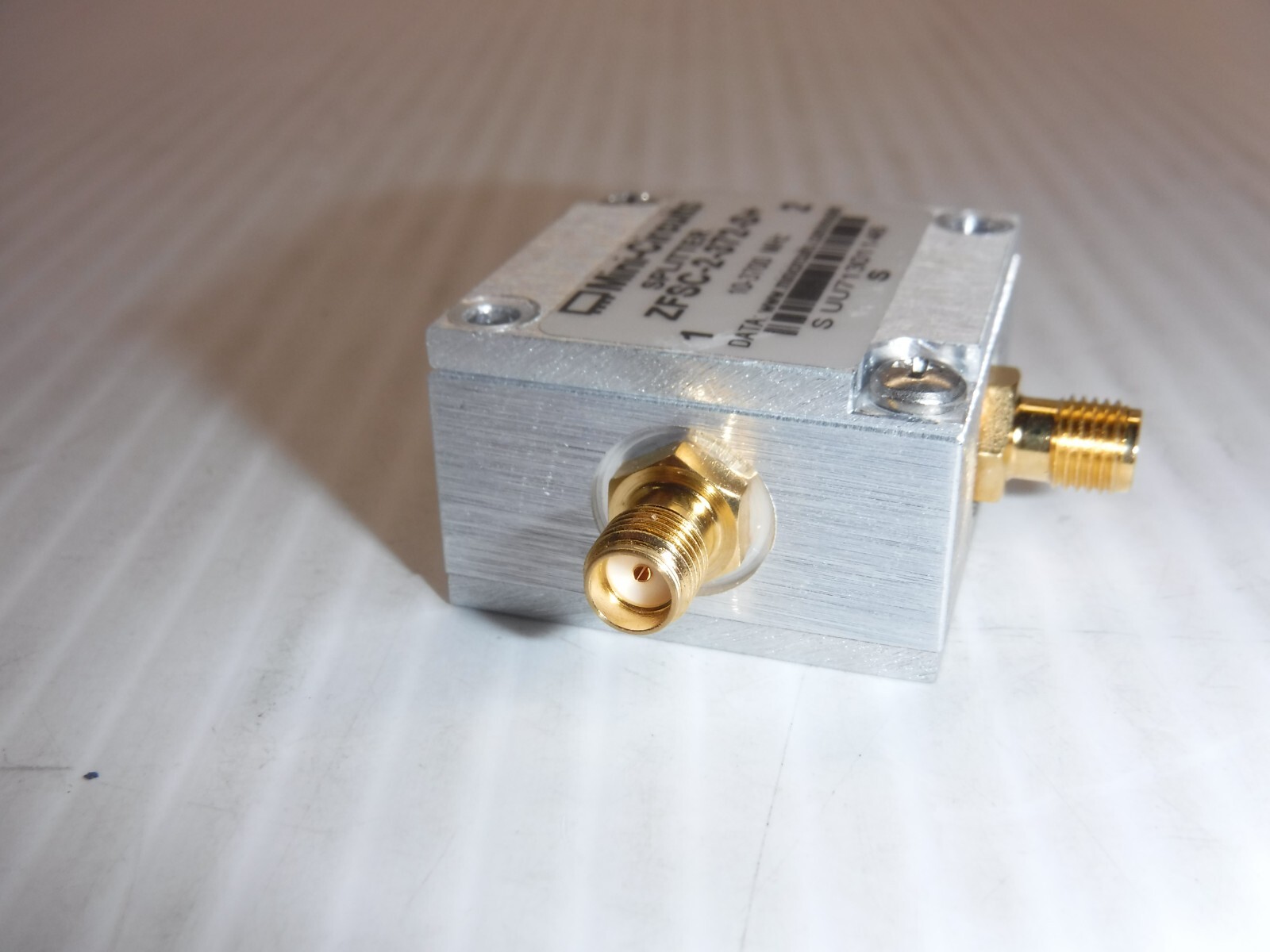 Mini-Circuits ZFSC-2-372-S+ Splitter 10-3700MHz