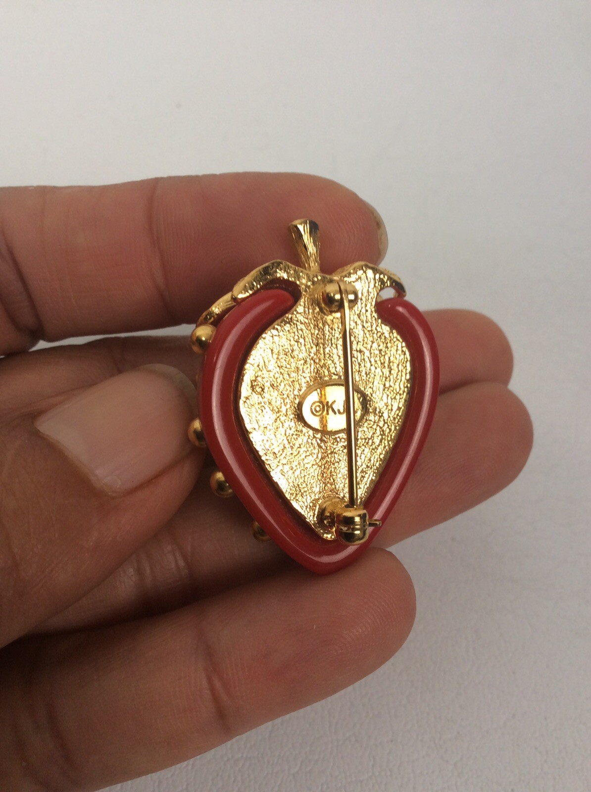 Beautiful  vtg. KJL Kenneth Jay Lane Red Lucite S… - image 4