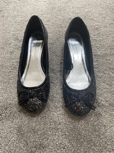 ladies black pumps size 7
