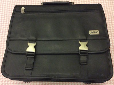 apc laptop bag