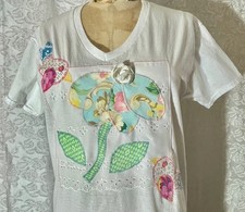 T Shirt Upcycled w Applique Flower & Birds. BOHO, Wearable Art, Hanes SZ Med