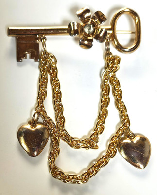 Vintage Signed Coro Pegasus Gold-tone Key Brooch W/Flower & Dangling Hearts