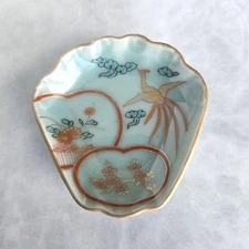 Imari Small Dish Celadon Deformed Bean Plate Gold Vintage Japan