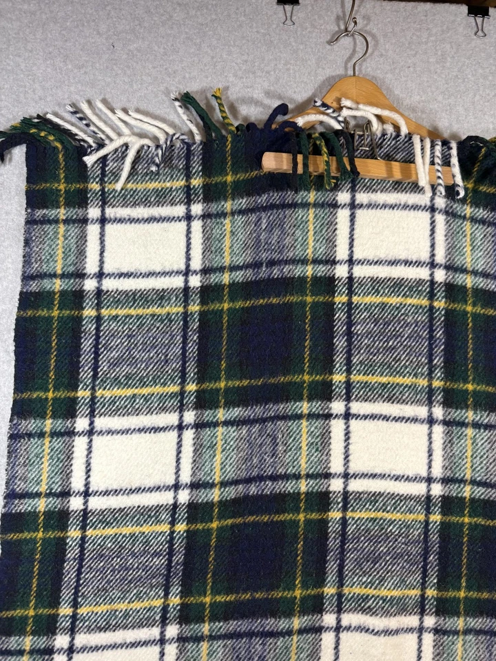 Manta bebé vintage pequeña creaciones mezcla de lana a cuadros hecha en Italia flecos Foto 3 de 4