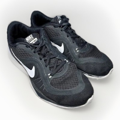 Nike Womens Flex Trainers Black And White Running Walking Tennis Shoes Size 
