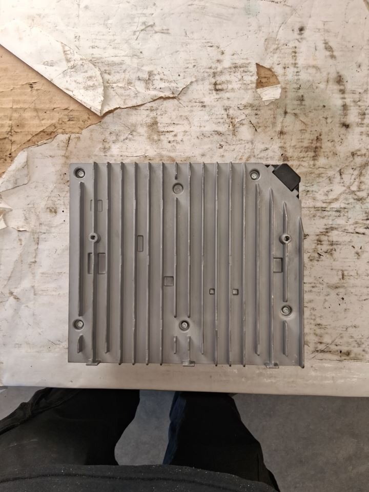 2025 GMC Sierra Denali EV Radio Receiver Equipment 3096730