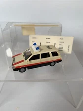 Reitze HO Scale Mitsubishi Space Wagon Ambulance