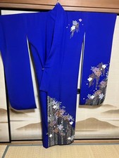 Pure Silk Blue Floral Embroidery Long-Sleeved Kimono and Undergarment Set