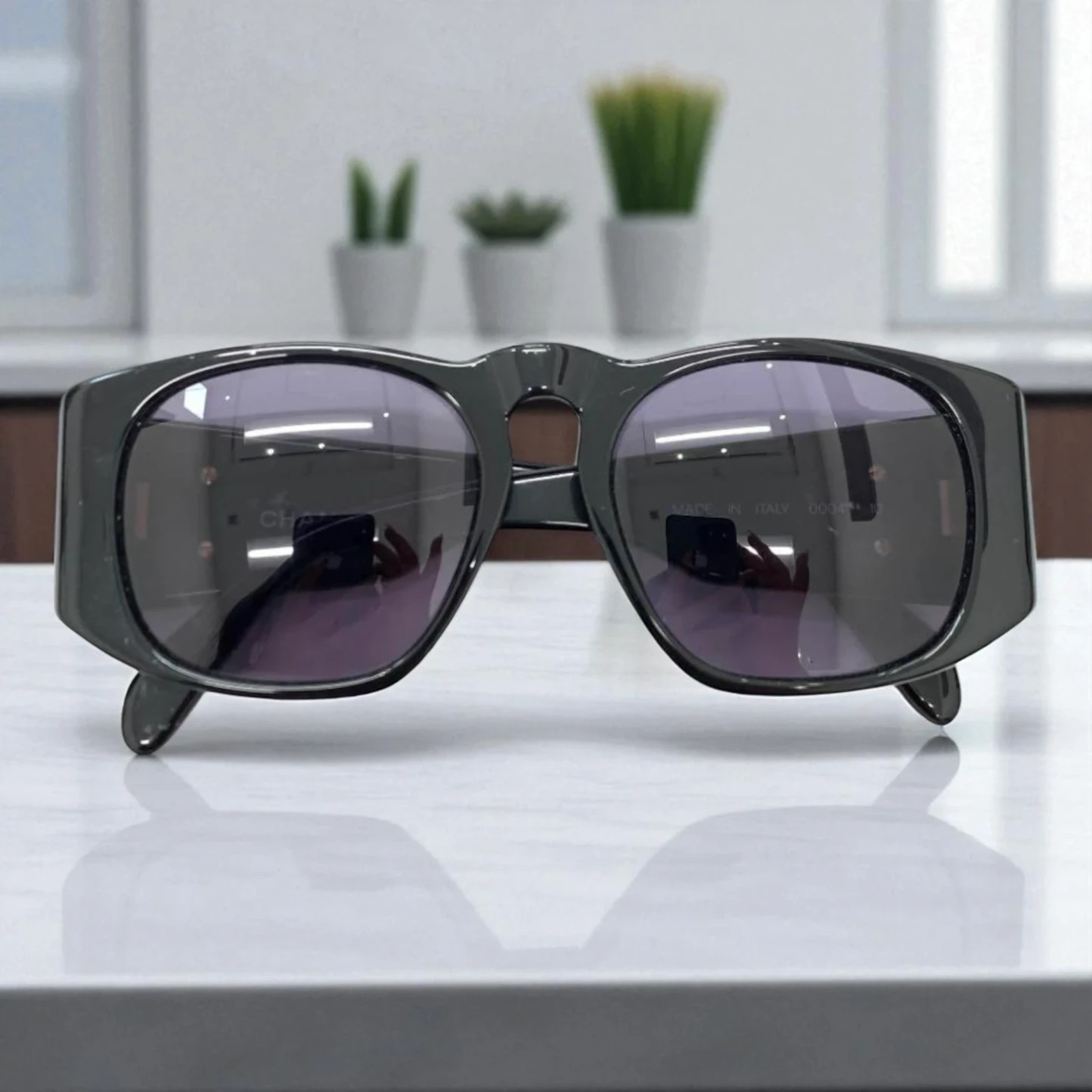 Chanel Coco Mark Black Sunglasses Small Dents 01451 94305 Pre-Owned