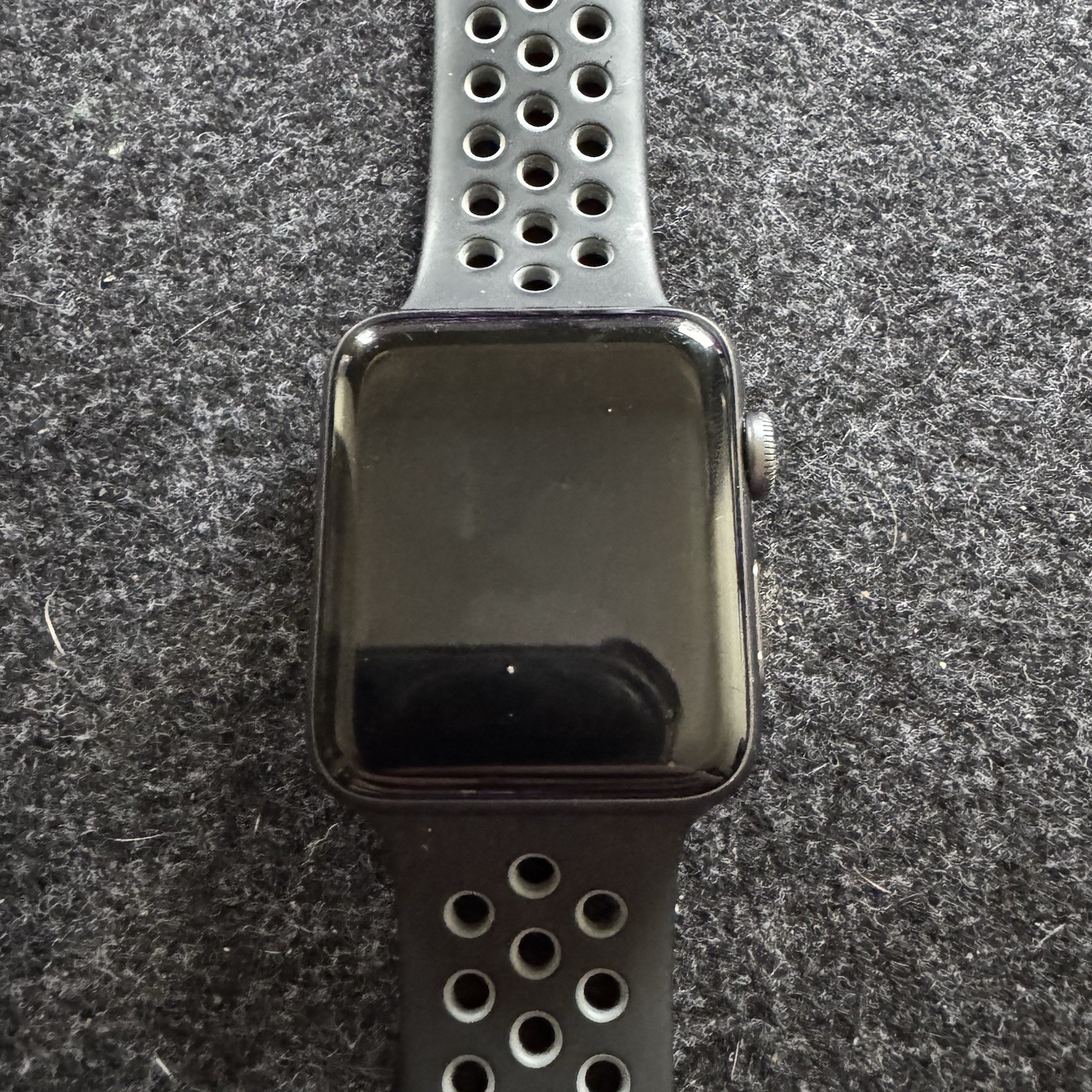 Apple Watch Series 2 Nike+ Model A1758 42mm Aluminum Case wi