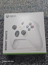 Image of Microsoft Xbox Wireless Controller - Robot White Xbox Series X  NEW - BOX WEAR