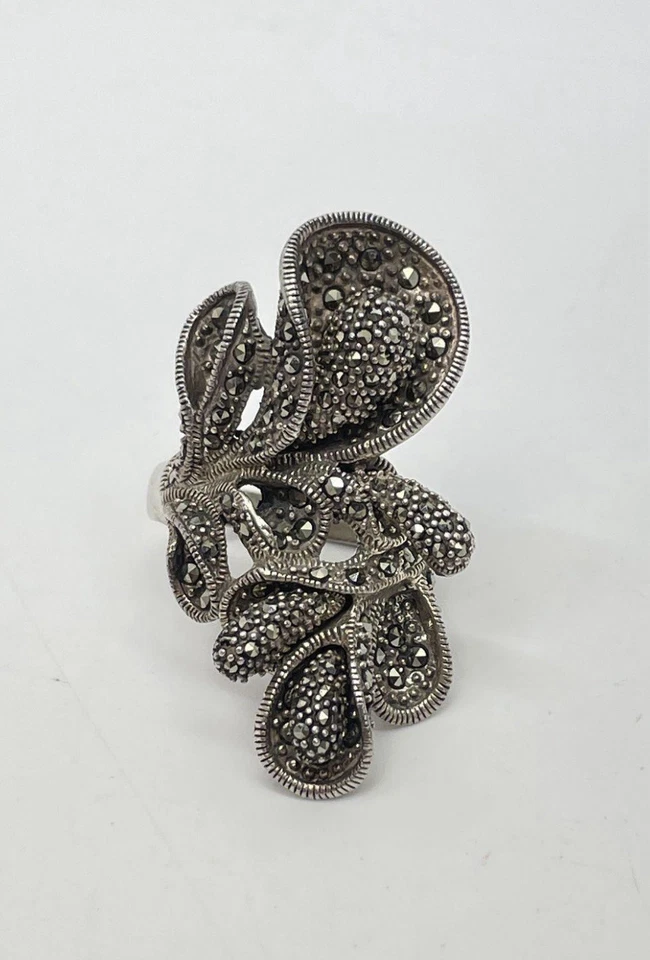 925 Sterling Silver  Vintage Marcasite Flower Motif Cocktail Ring Sz 6 RG23309 - Image 2 of 4