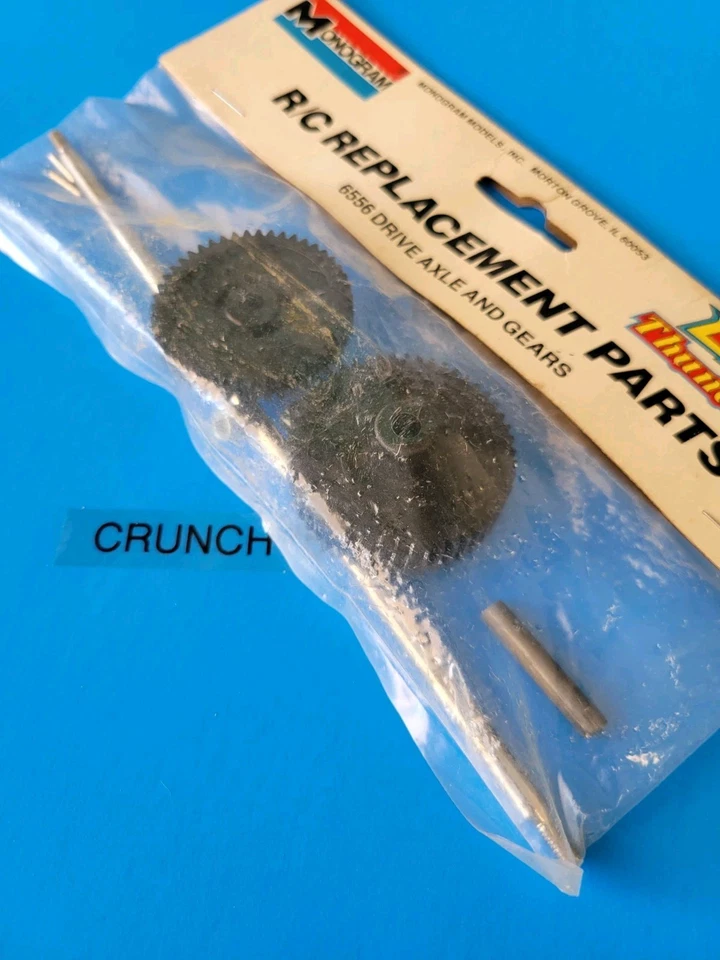 Vintage Monogram Lightning Thunderbolt 6556 Drive Axle And Gears New RC Part - Image 3 of 3