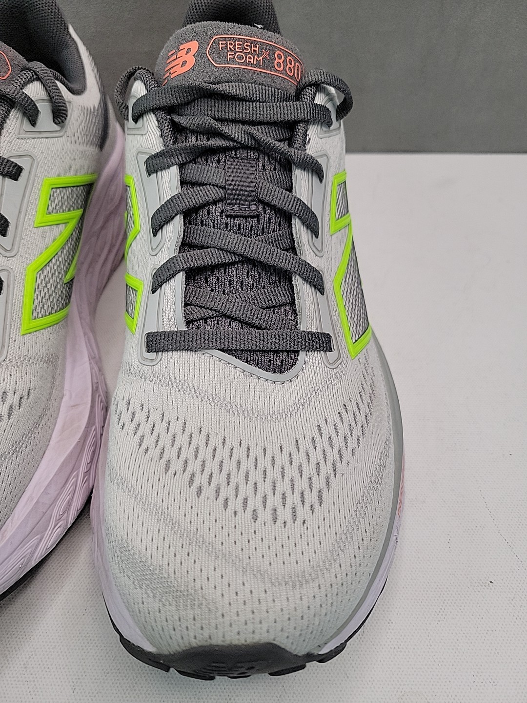 New Balance Fresh Foam 880 V14 Womens Sz 10 Mens 8.5 Gray Running Shoes Sneakers thumbnail 7