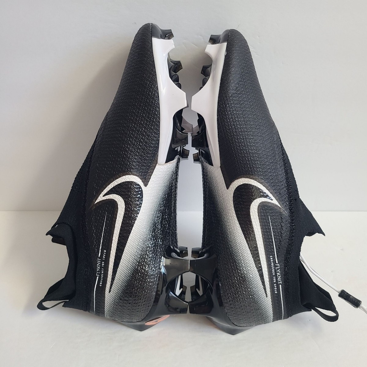NEW Nike Vapor Edge Elite 360 Flyknit Football Cleats CV6317-001 Size 13 Wide Amazon.com | Nike Vapor Edge Elite 360 Flyknit (W) CV6317  main image 2