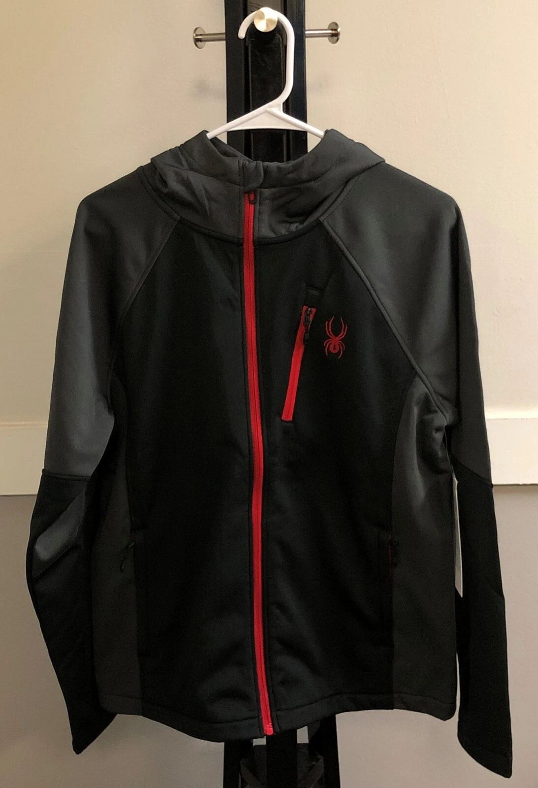 Spyder Men's Mendoza Full Zip Softshell Jacket Black-Size XL
Opens in a new window or tab
