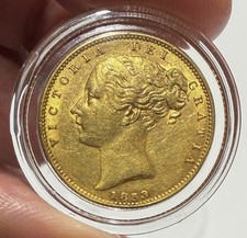1853 Victoria YoungHead Gold Sovereign Shield Back. Excellent Condition.