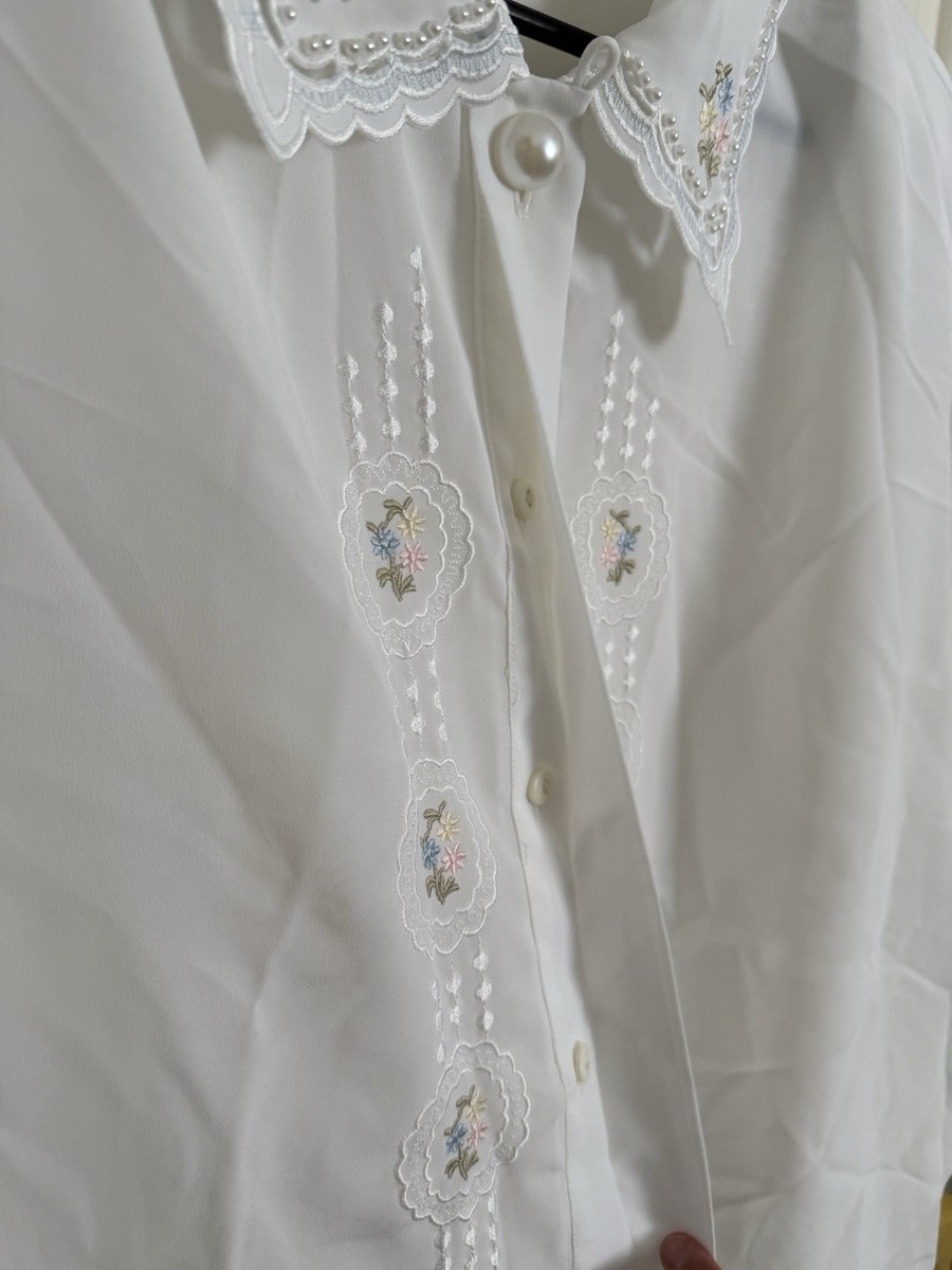 Vtg Christie & Jill Blouse White Floral Button Scallop Collar Embroidered Sheer View 4