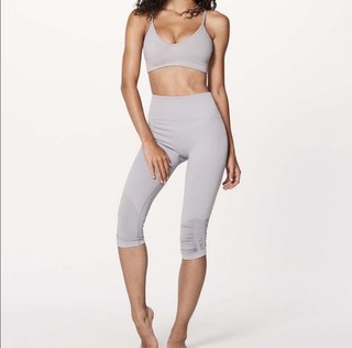 Lululemon Taryn Toomey Green Size 2 Bra