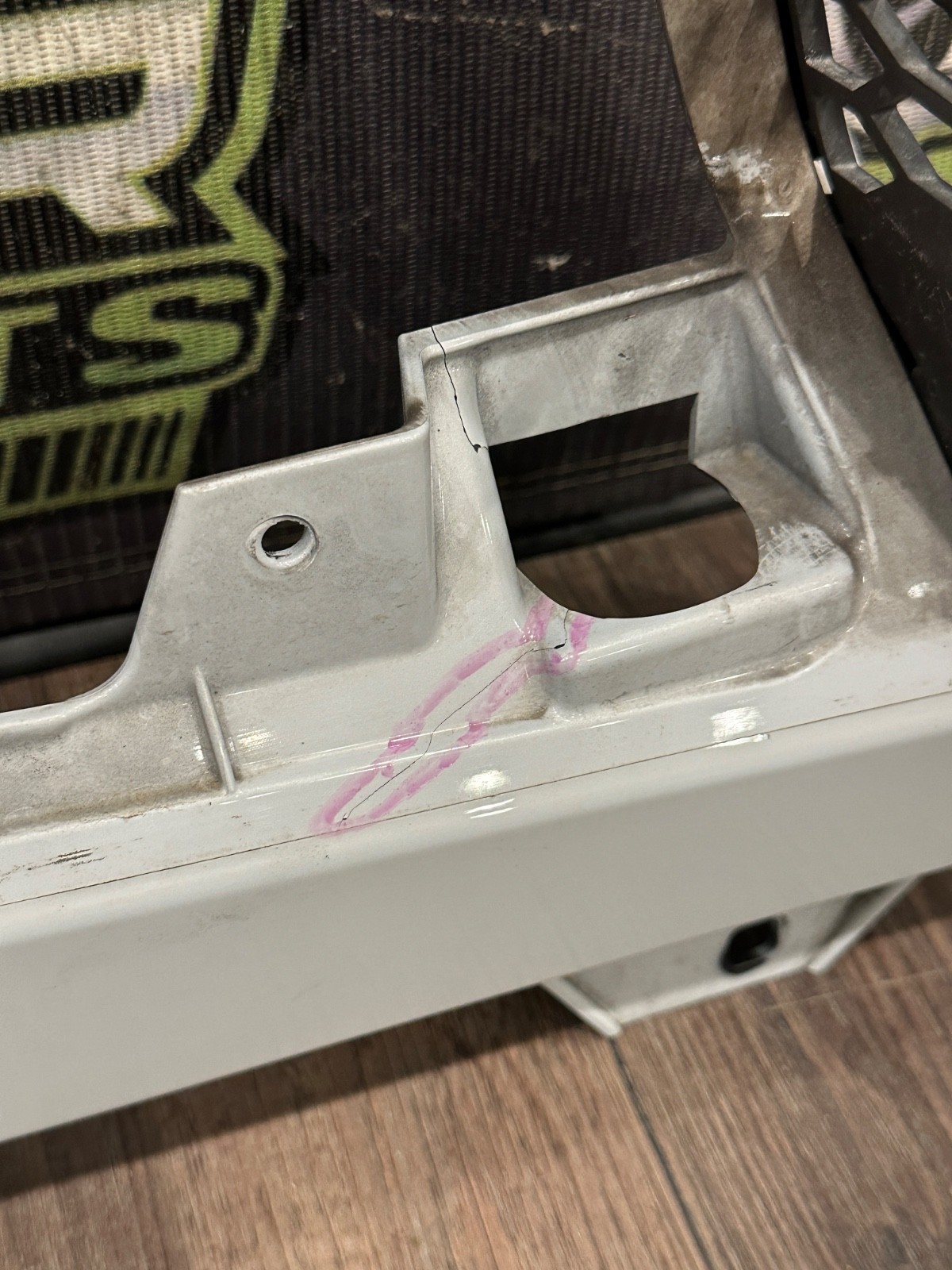 2017 AUDI R8 SPYDER RIGHT INTAKE VENT TRIM PANEL OEM *DAMAGE/CRACKS 11-14,16-18*