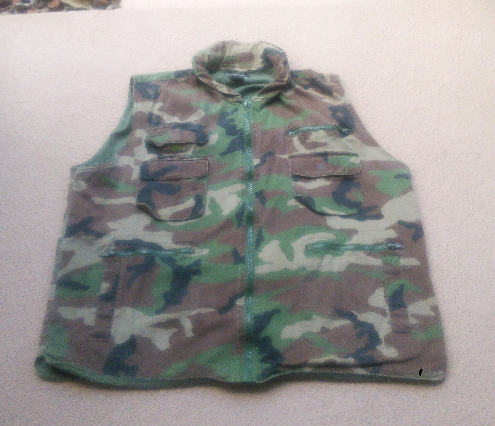 Men's Fox Outdoor Camo Utility Vest Camouflage Green Full Zip Sz XL