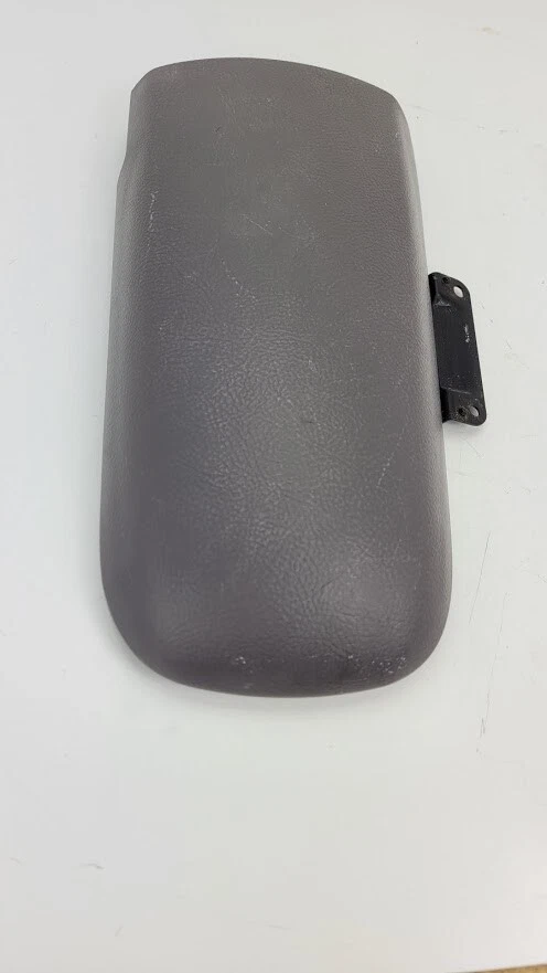 Toyota Celica 2001 consola central reposabrazos tapa gris con bisagra y tornillos Foto 4 de 4