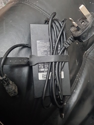 Original Dell LA130PM121 AC/DC Netzteil Laptop Netzteil 19,5V 6,7A