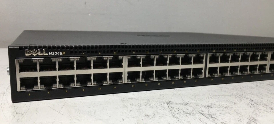 Conmutador de red Dell Networking N3048P 48 puertos PoE+ con fuente de alimentación doble Foto 3 de 4