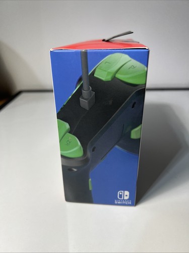 New Nintendo Switch Controller Zelda Edition - Picture 4 of 5