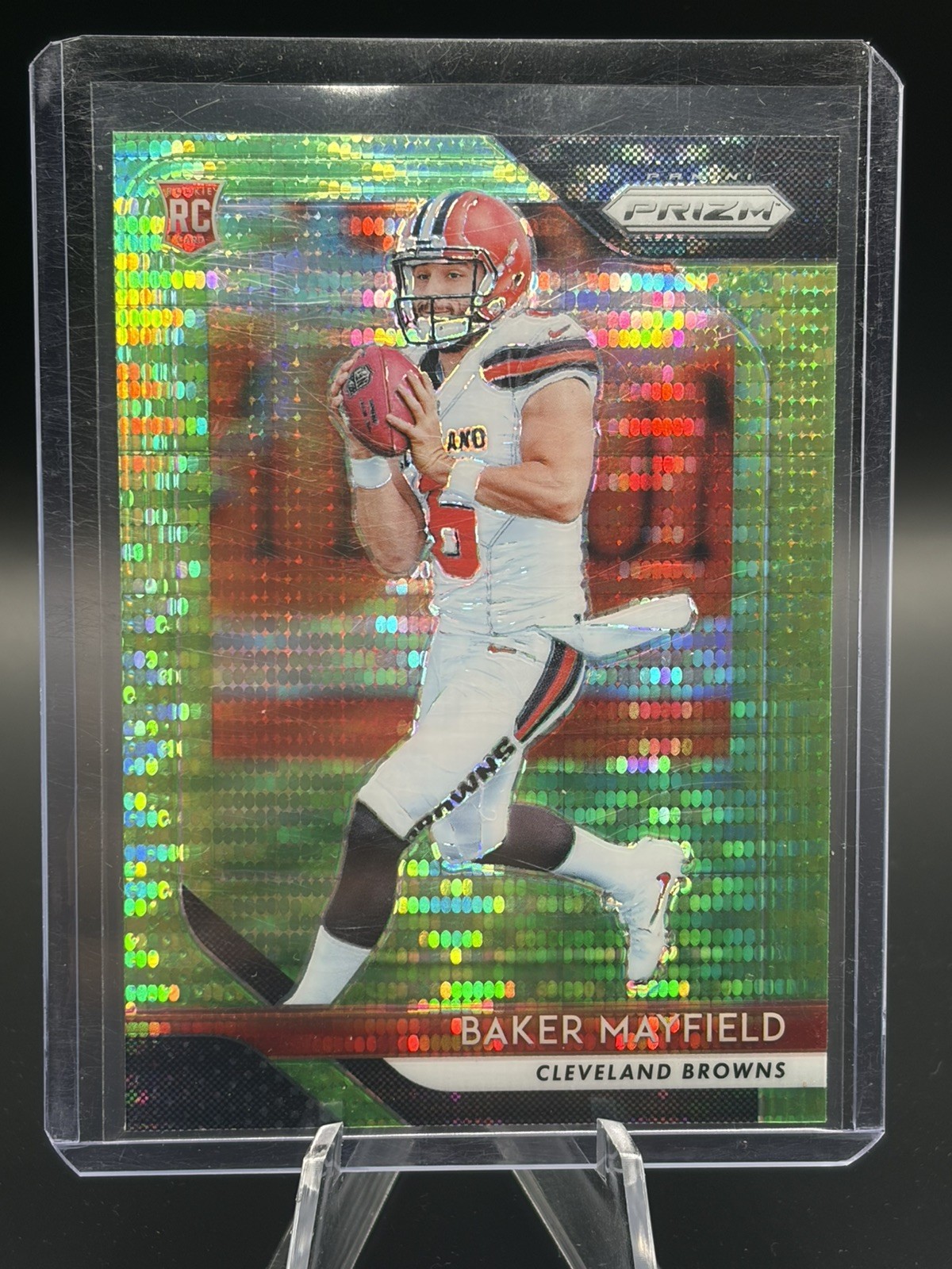 2018 Panini Prizm - Rookie Baker Mayfield #201 Neon Green Pulsar Prizm (RC) 