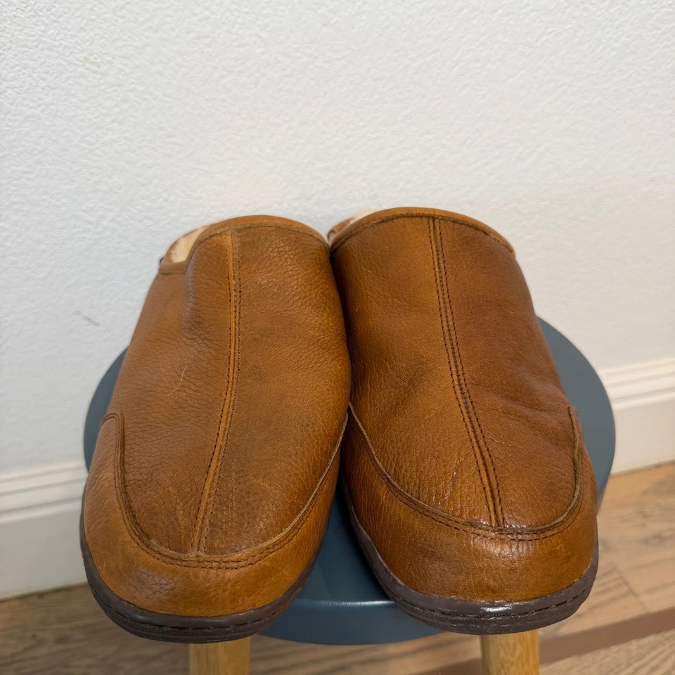 Zapatillas zueco forradas de piel de oveja Cabelas para hombre talla 13M marrón Foto 2 de 4