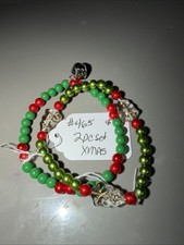 465 Christmas 2 Pc Bracelets Red And Green