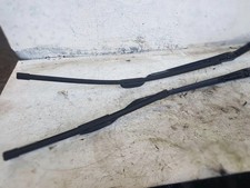 TOYOTA COROLLA Verso E12 Scheibenwischer vorne 2.00 Diesel 85kw 2005 17478995