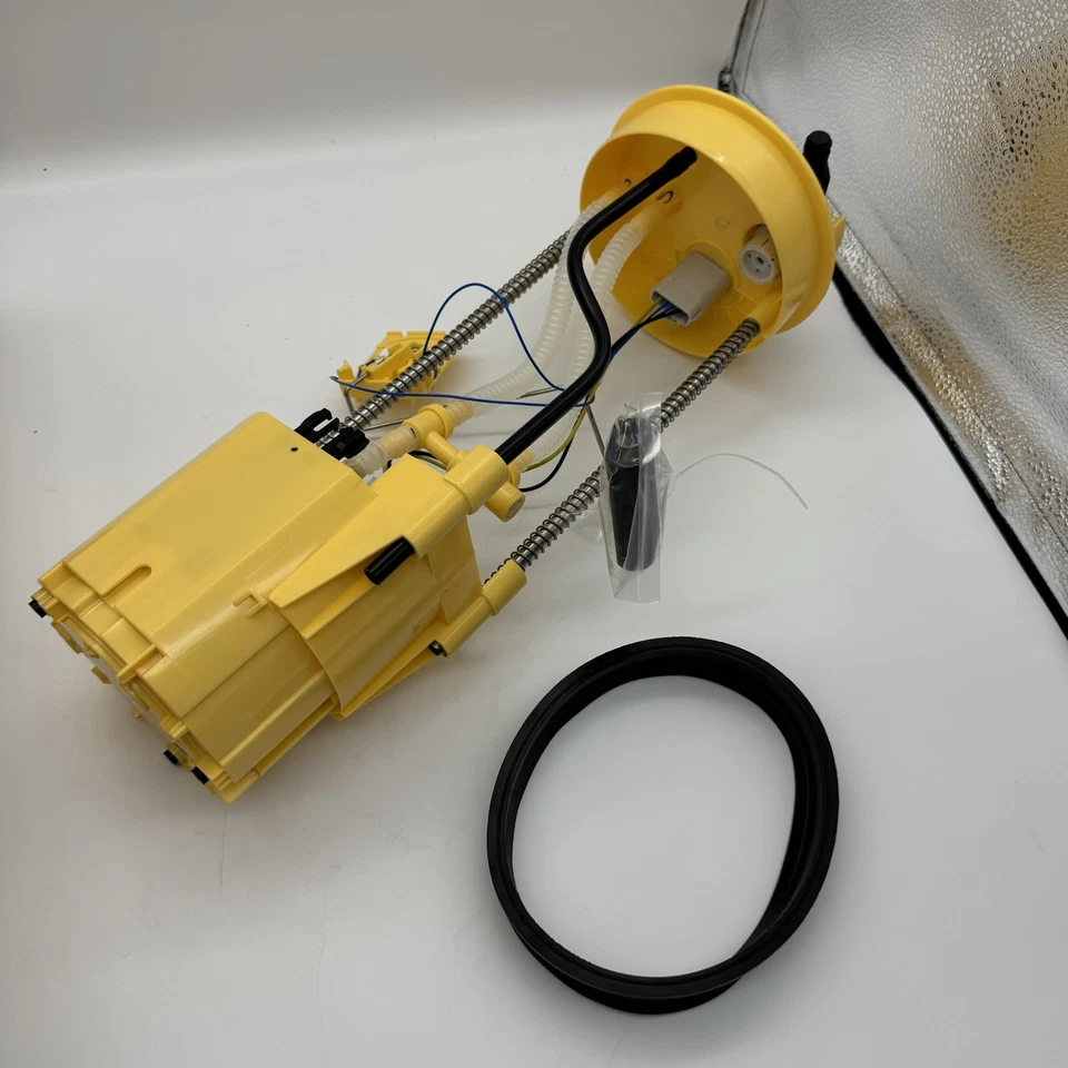 Fuel Pump Assembly W/ Sending Unit for Dodge Ram 2500 3500 1998-2004 5.9L Diesel - Image 3 of 4