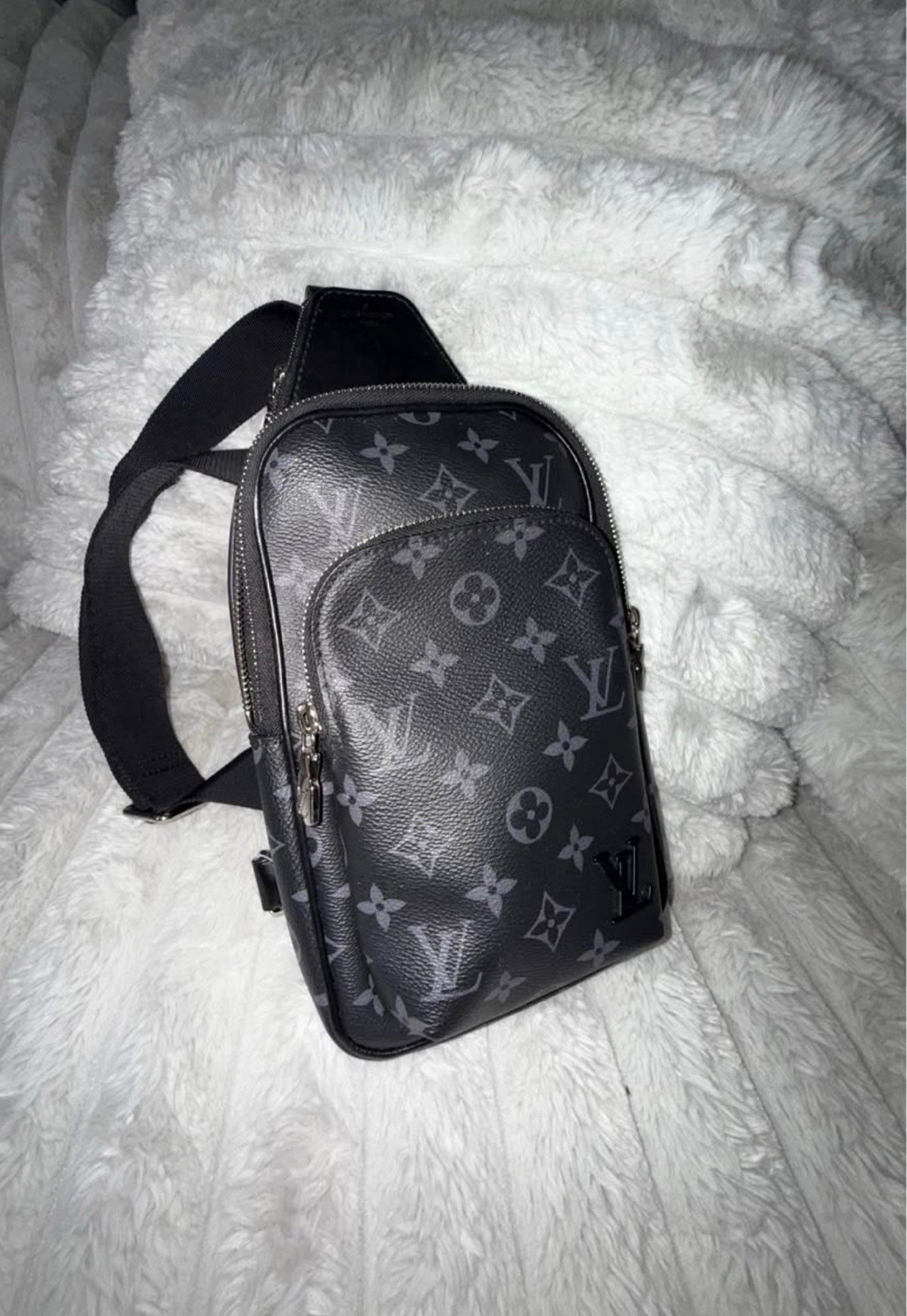 Louis Vuitton Monogram Eclipse AvenueSlingbag PM - image 3