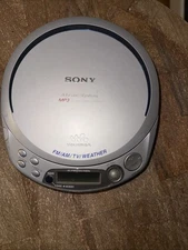 Vtg Sony Walkman D-NF610 Portable CD Player Atrac 3 MP3 AM FM Parts Only READ