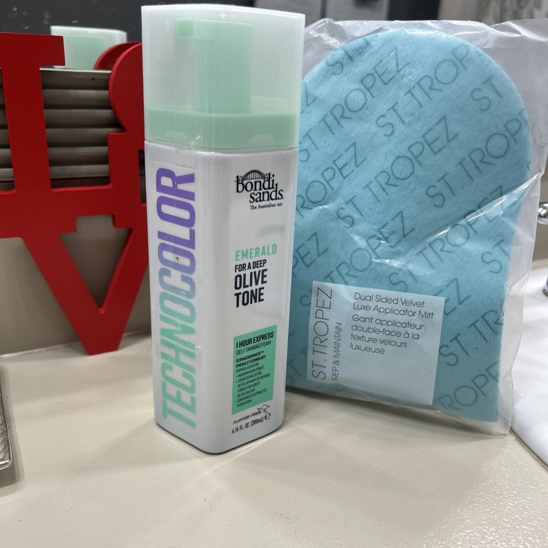 NEW Bondi Sands self tanner Technocolor Emerald 1 HR Express 6.76oz W/NEW Mitt