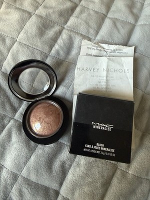 Brandneu MAC Mineralize Rouge - Love Joy. Blonzer 