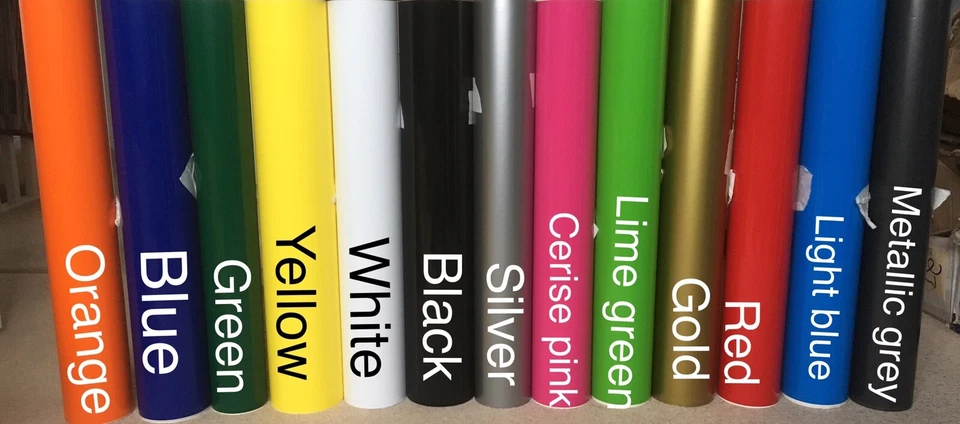 CHIHUAHUA INSIDE DOG ON BOARD CAR WINDOW STICKER DECAL IN WHITE ALL COLOURS MADE - Image 2 of 4