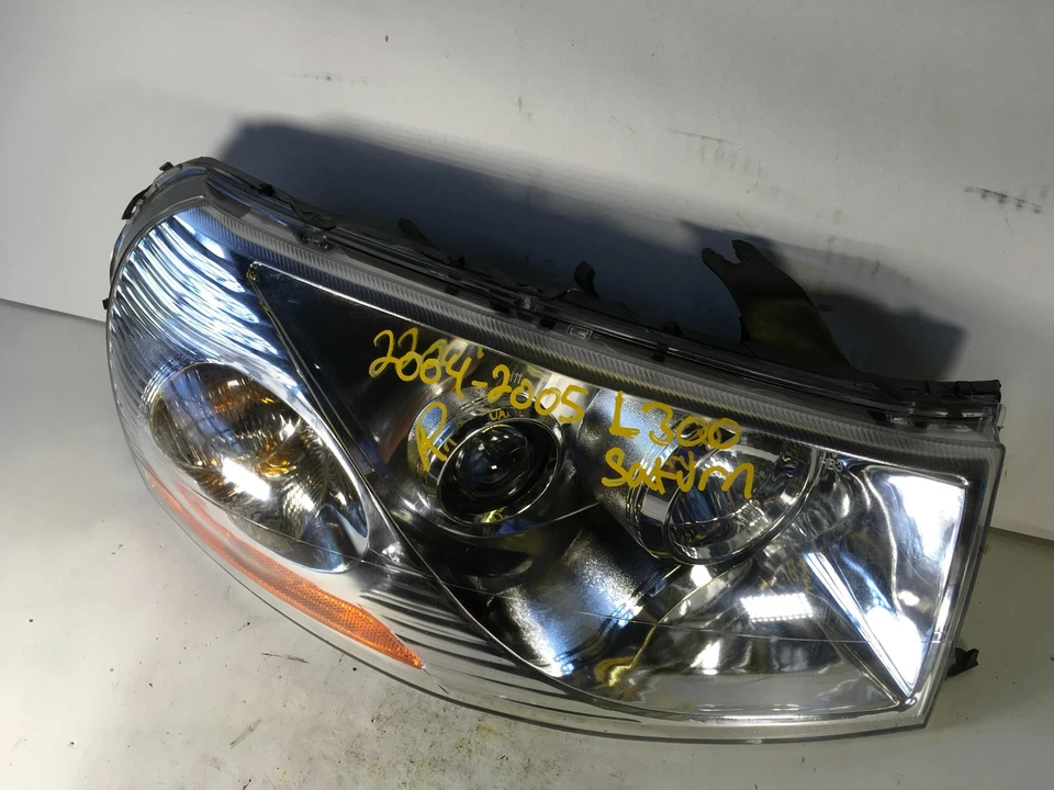 Saturn L300 2005 faro pasajero delantero derecho lámpara lateral lente completo 04 05 OEM+ Foto 3 de 4