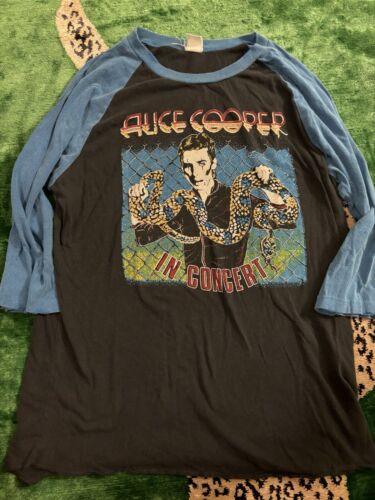 Madeworn Alice Cooper Size XL