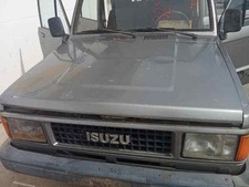 Capot Isuzu TROOPER