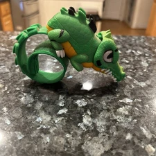 Little Live Pets Wraptiles Fashion Wraps Lights Sounds Slap Bracelet Alligator