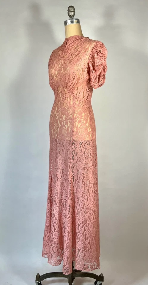Vintage 1930's sheer BLUSHING PINK cotton lace net gown full length dress sz. Sm - Image 2 of 4