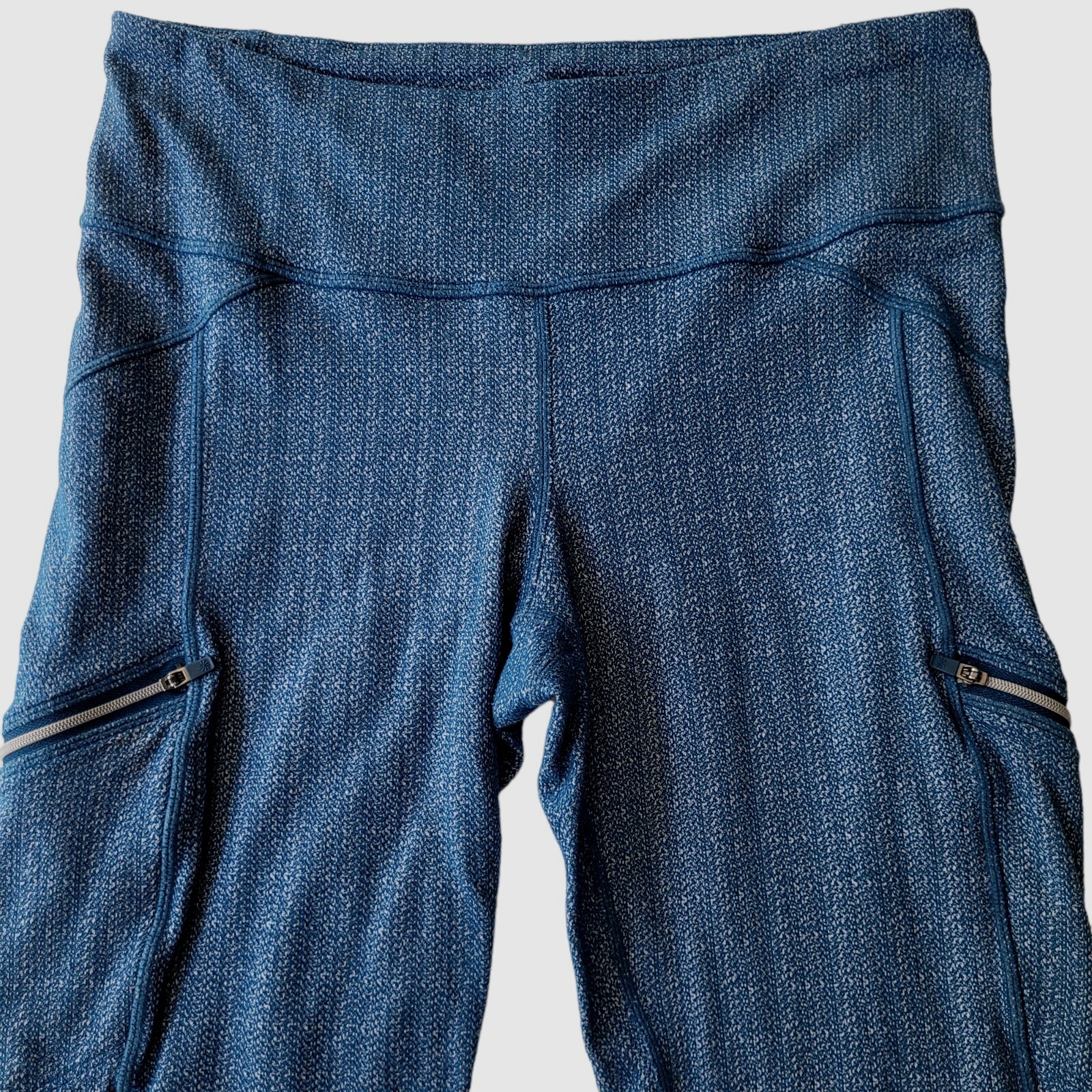 Athleta Large Herringbone Static Drifter Capri Le… - image 3